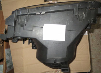 Scheinwerfer Audi 80, Halterung unten gebrochen