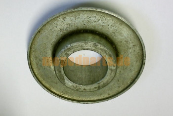 Distantstück mit Staubdeckel 16,9 / 14,2 / 48