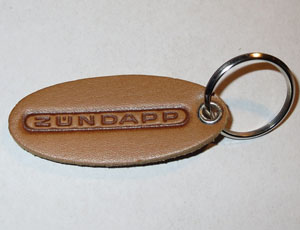 Schlüsselanhänger Zündapp, oval, Leder, 59x25 mm