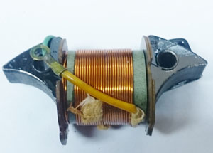 Lichtspule Vespa, Lochabstand 46 mm, 2 Kabel, grün/gelb ***