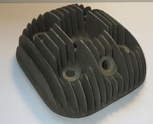 Zylinderkopf Sachs, Aufschrift 913450/1, ca. 150 x 140 mm