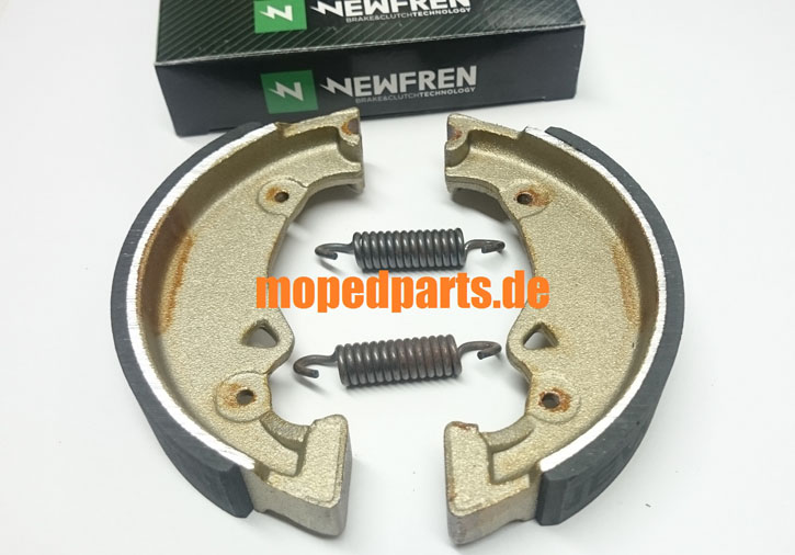 Bremsbacken Zündapp für Bremstrommel 120x25 mm, Hersteller Newfren, mit Federn