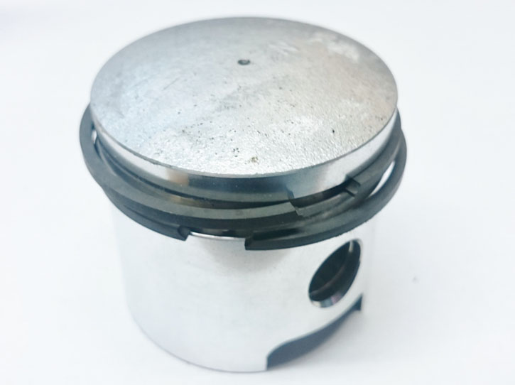 Kolben für Solo Kleinmotor, 48 mm, Altbestand ***