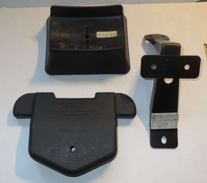 Kunsstoffteile und Lampenhalter für Hercules