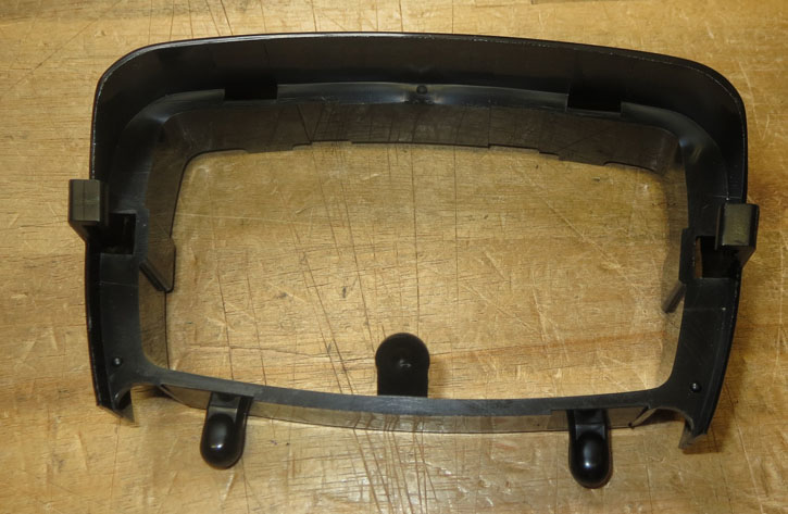 Scheinwerfer - Rahmen Peugeot 4036041, ca 114x69 mm